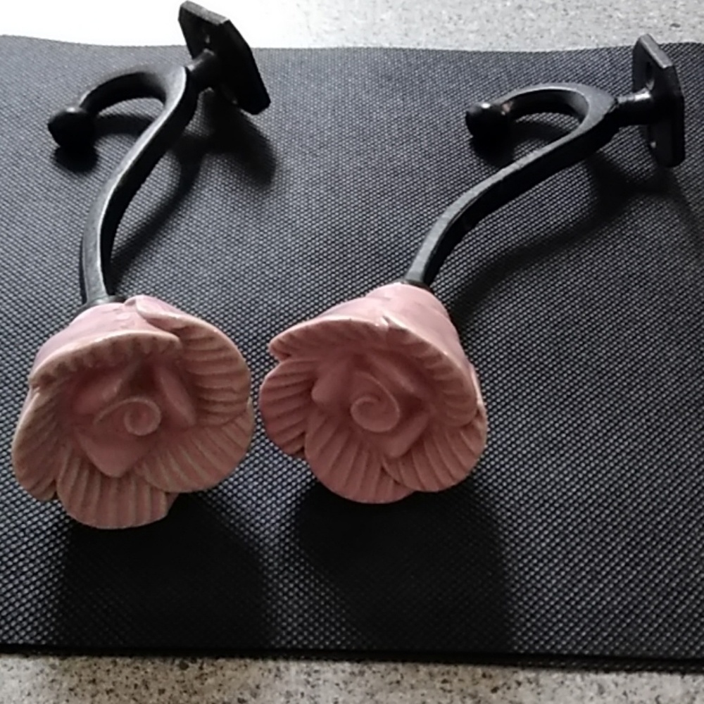 Rose Wall Hooks (Set if 2)